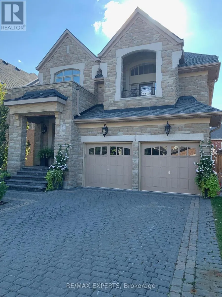 87 ISHERWOOD CRESCENT