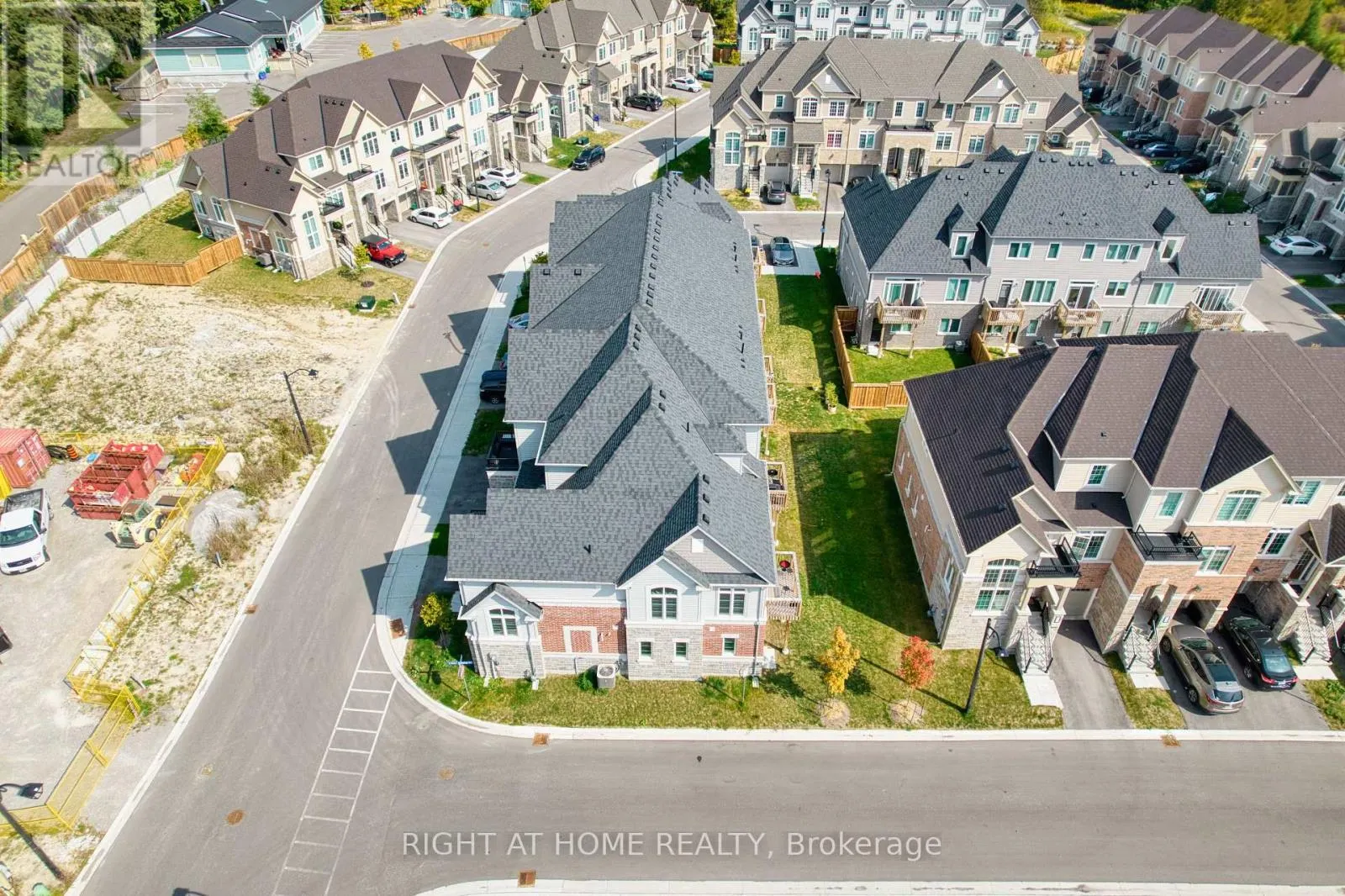 21 LYALL STOKES CIRCLE