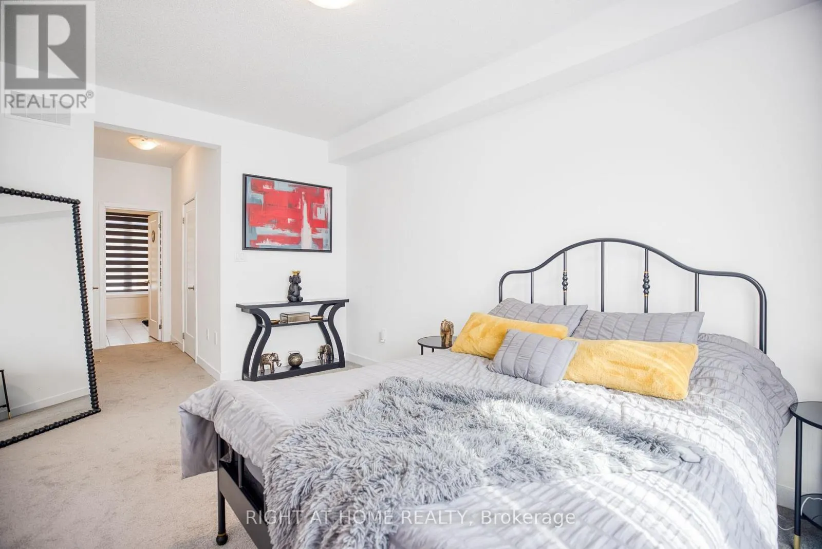21 LYALL STOKES CIRCLE