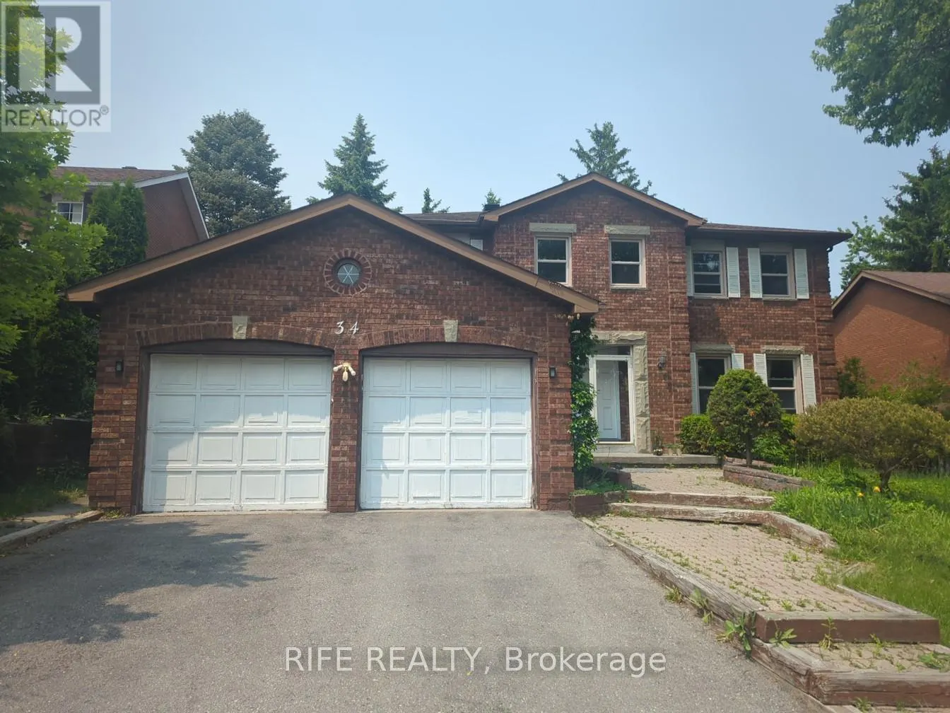 34 BRIARWOOD ROAD