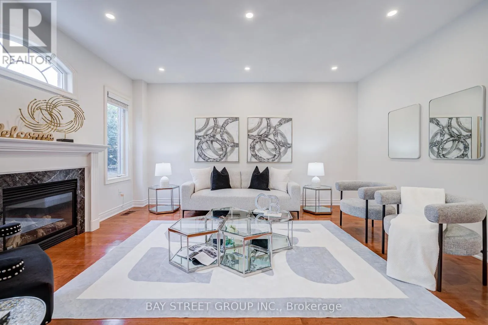 15 SISLEY CRESCENT