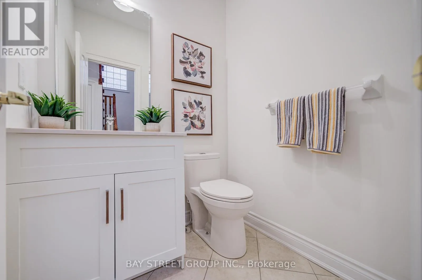 15 SISLEY CRESCENT