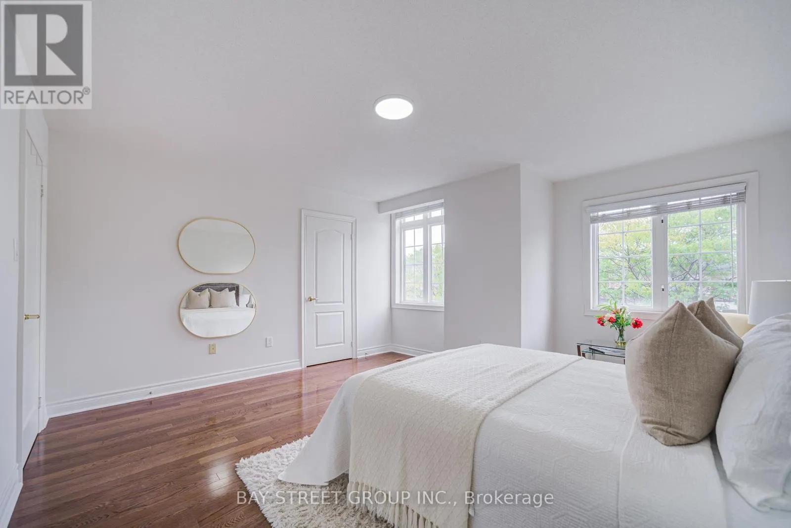 15 SISLEY CRESCENT