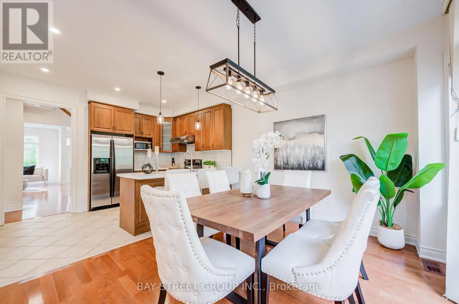 15 SISLEY CRESCENT