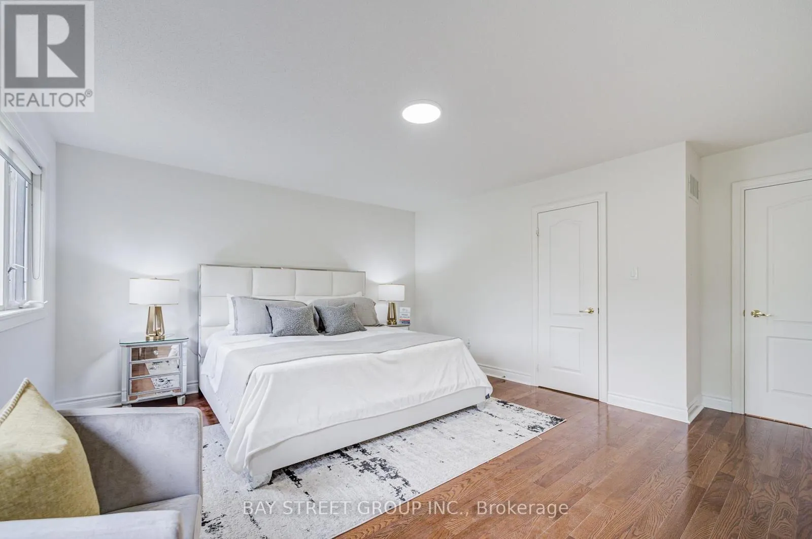 15 SISLEY CRESCENT