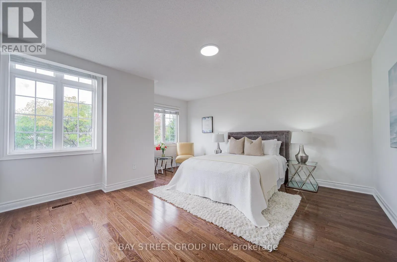 15 SISLEY CRESCENT