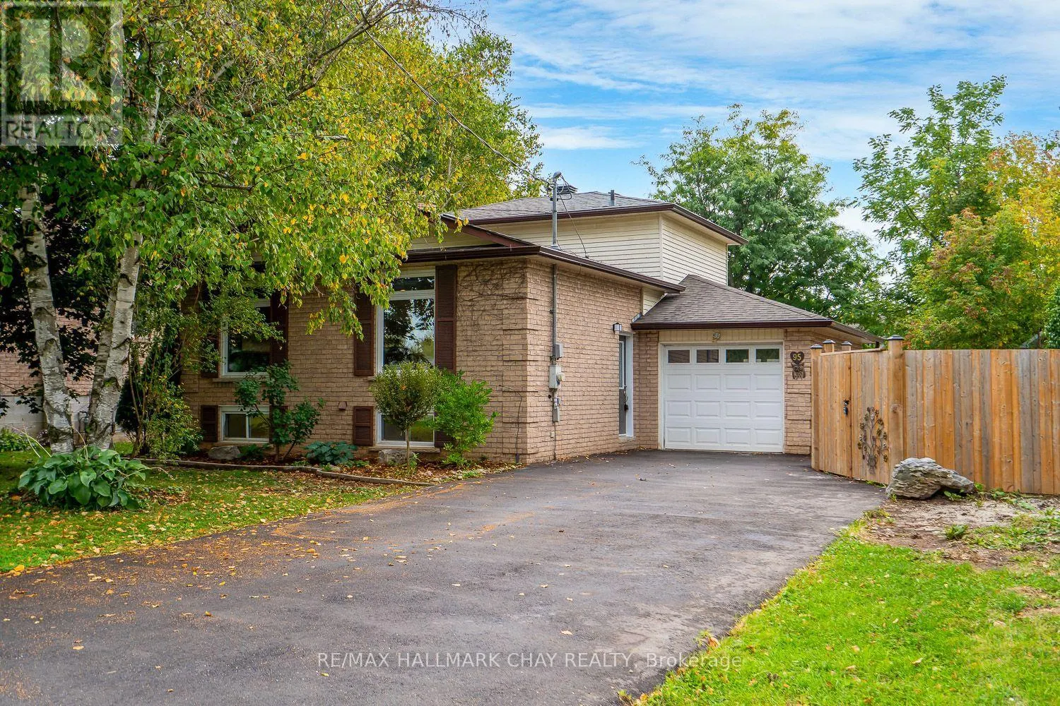 95 BOYNE CRESCENT