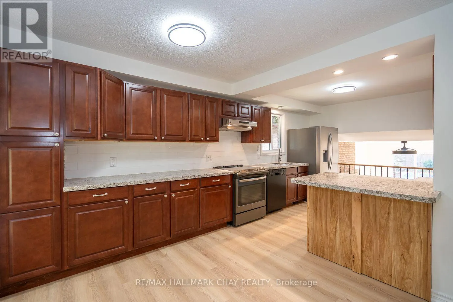 95 BOYNE CRESCENT