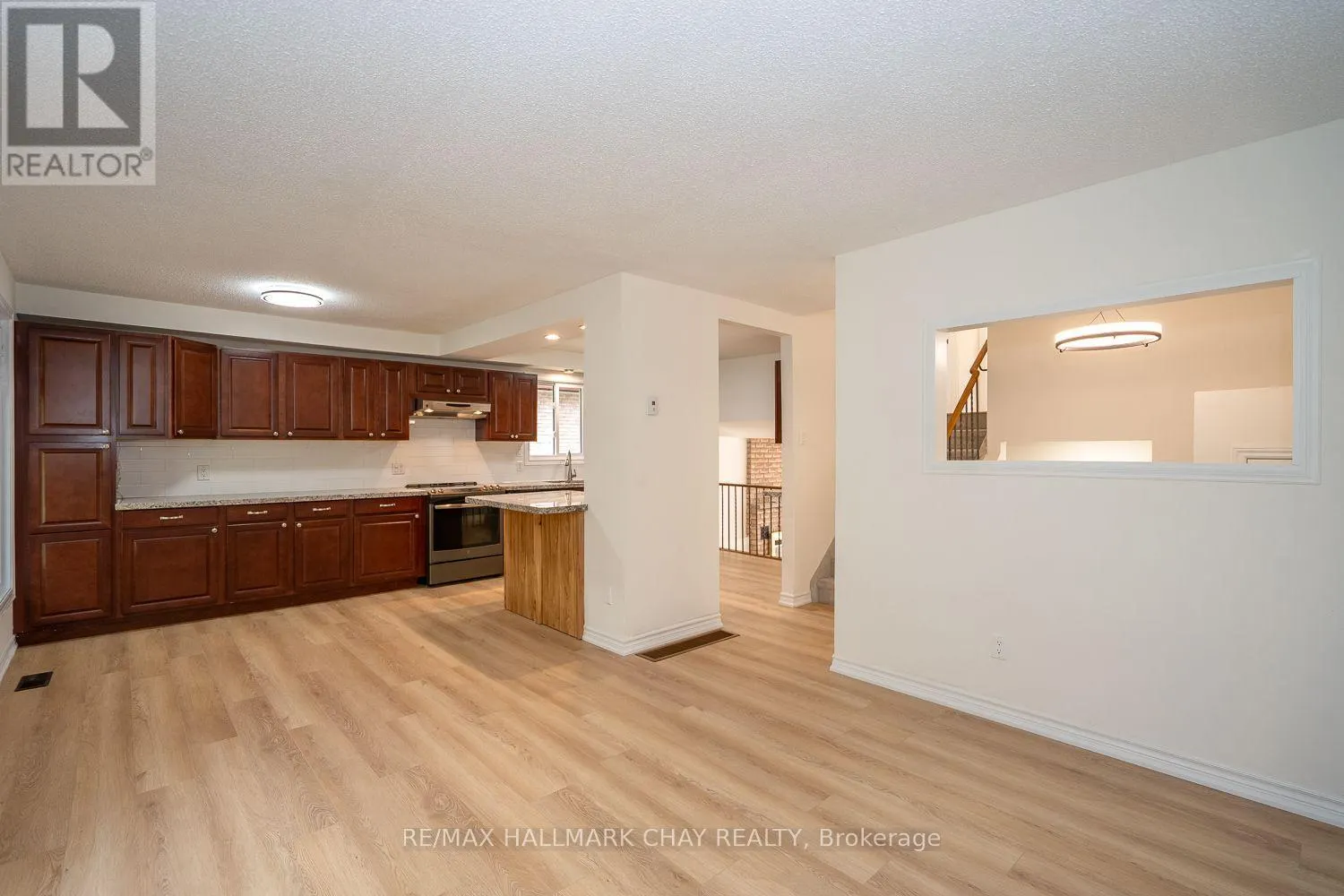 95 BOYNE CRESCENT