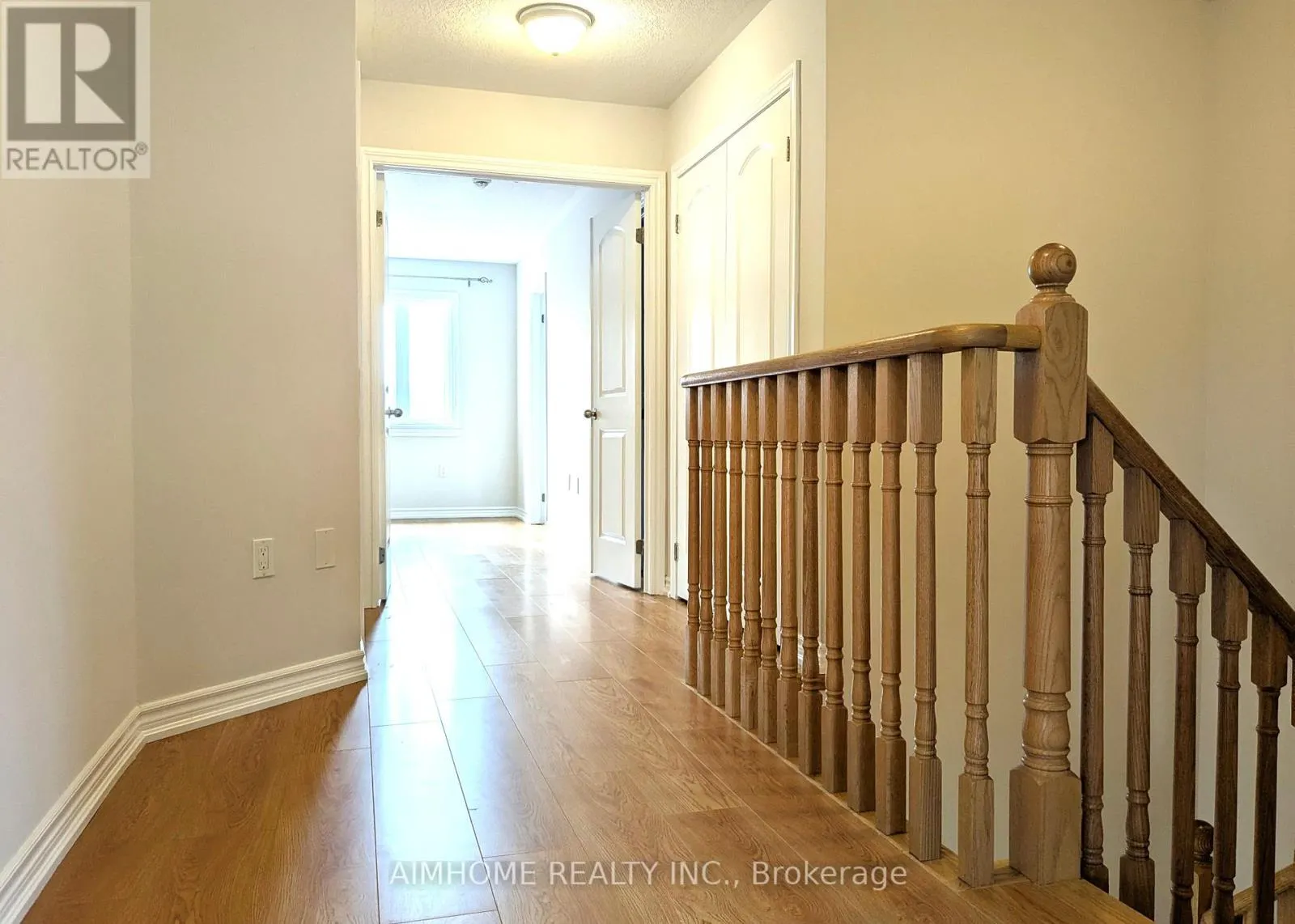 29 BAMBURG STREET N