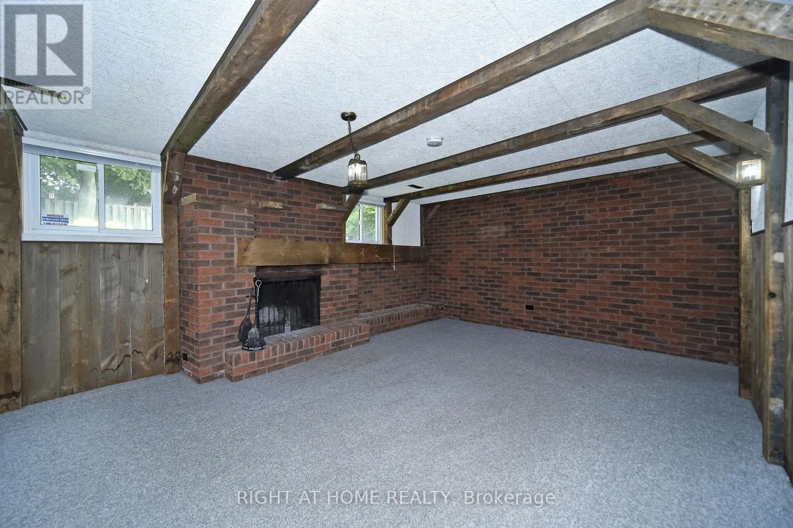 102 ROMFIELD CIRCUIT