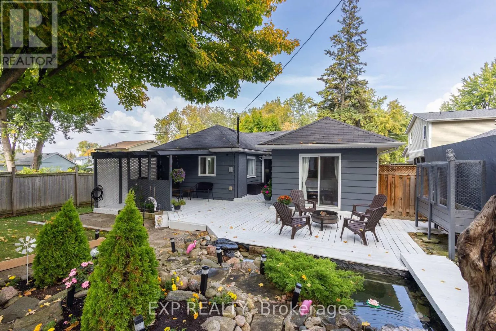 261 GLENWOODS AVENUE