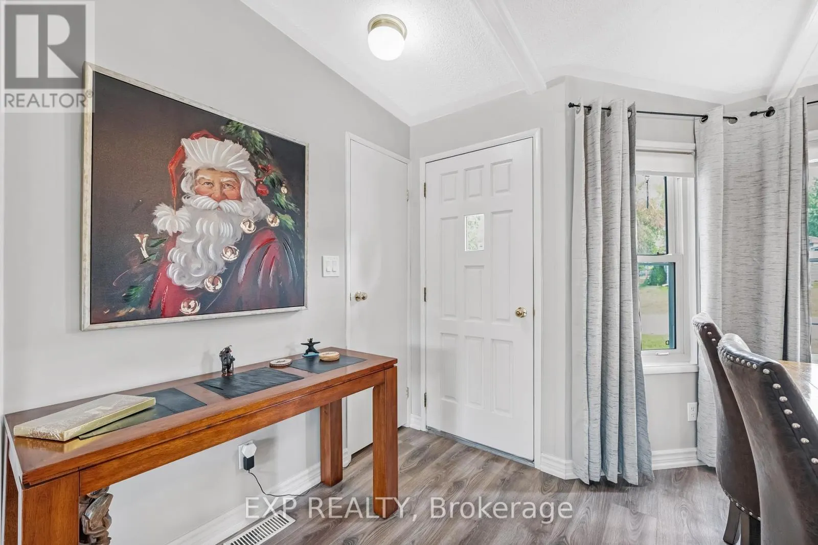 25 JUNO CRESCENT