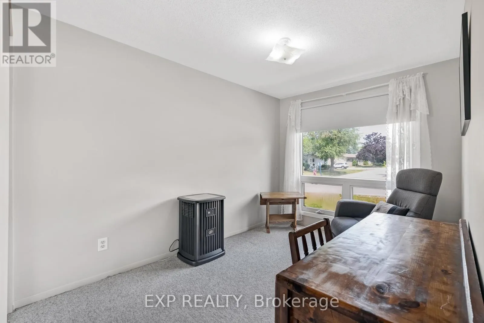 25 JUNO CRESCENT