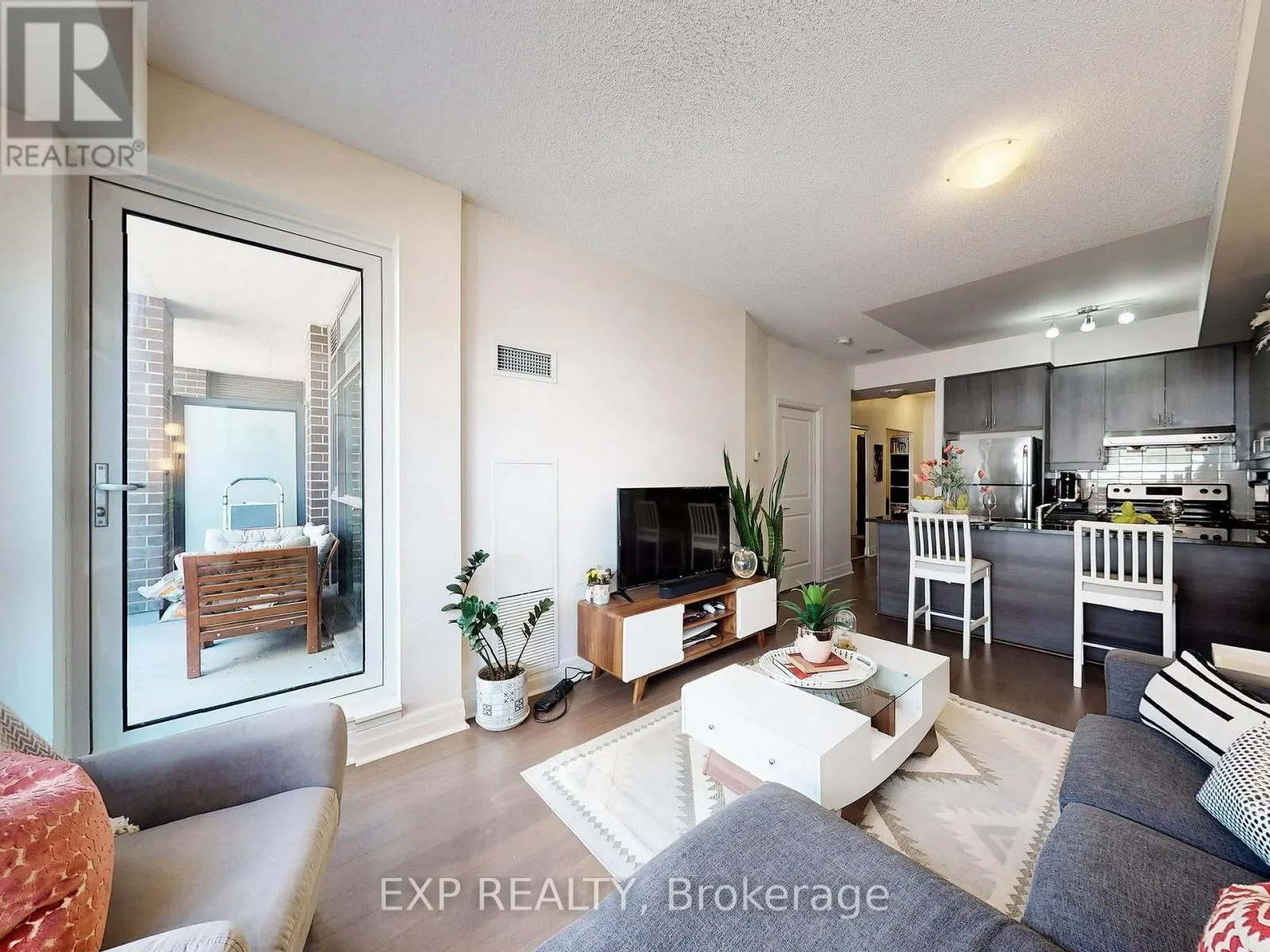 312 - 8130 BIRCHMOUNT ROAD