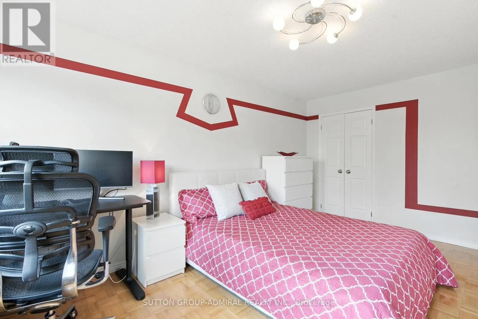 4 MAIR COURT