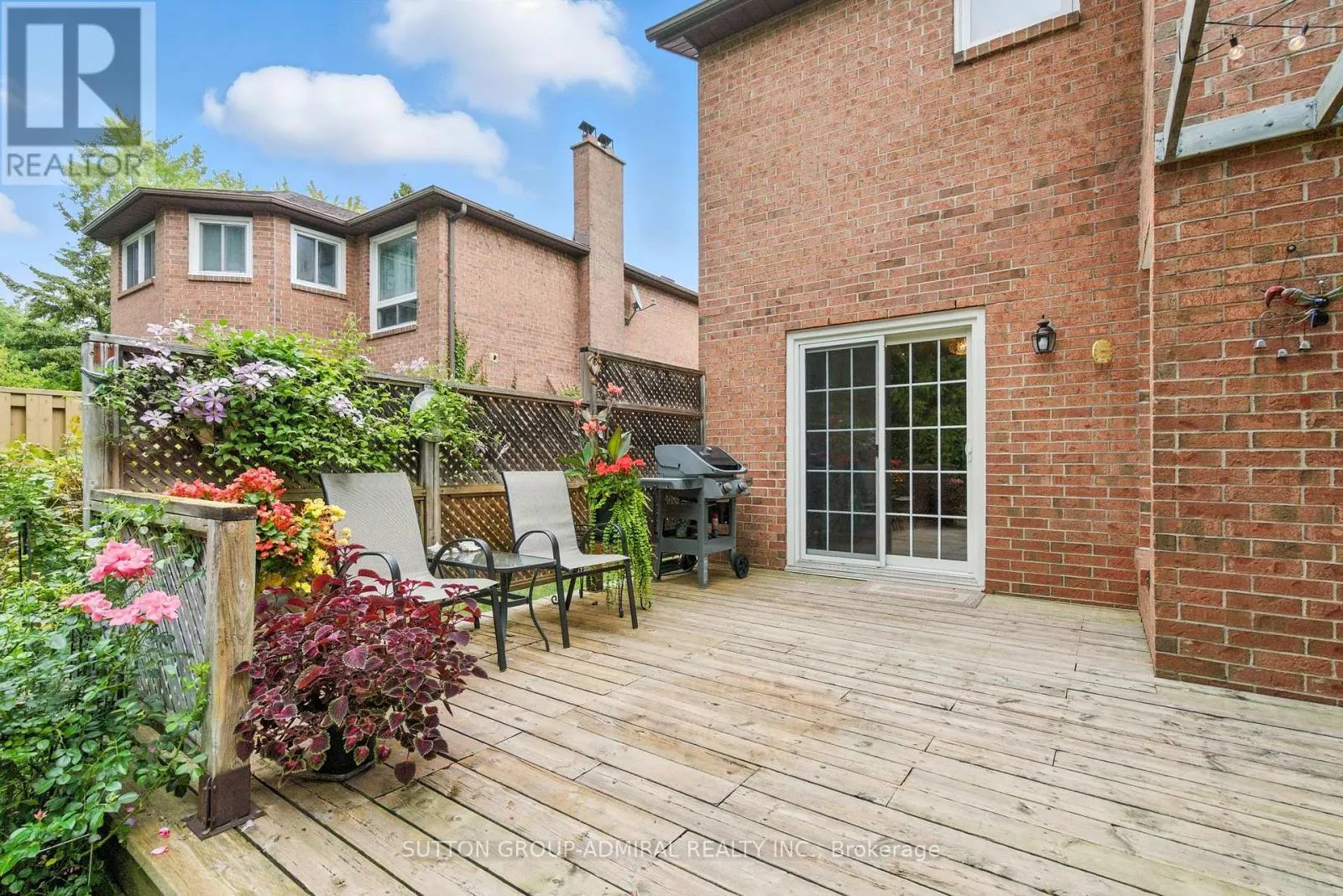 4 MAIR COURT