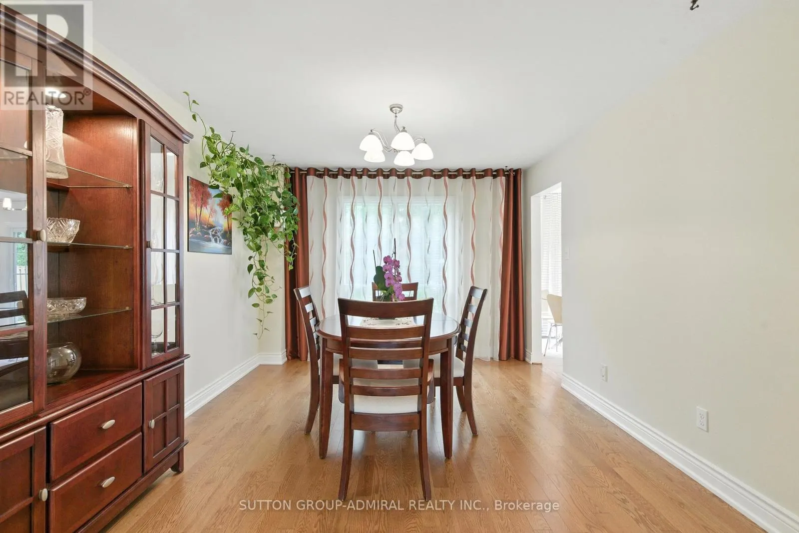 4 MAIR COURT