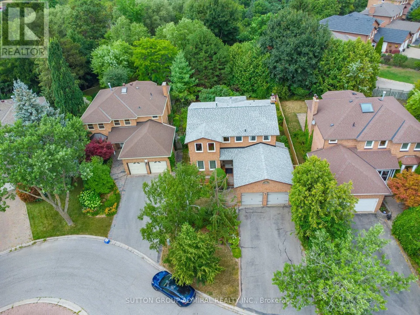 4 MAIR COURT