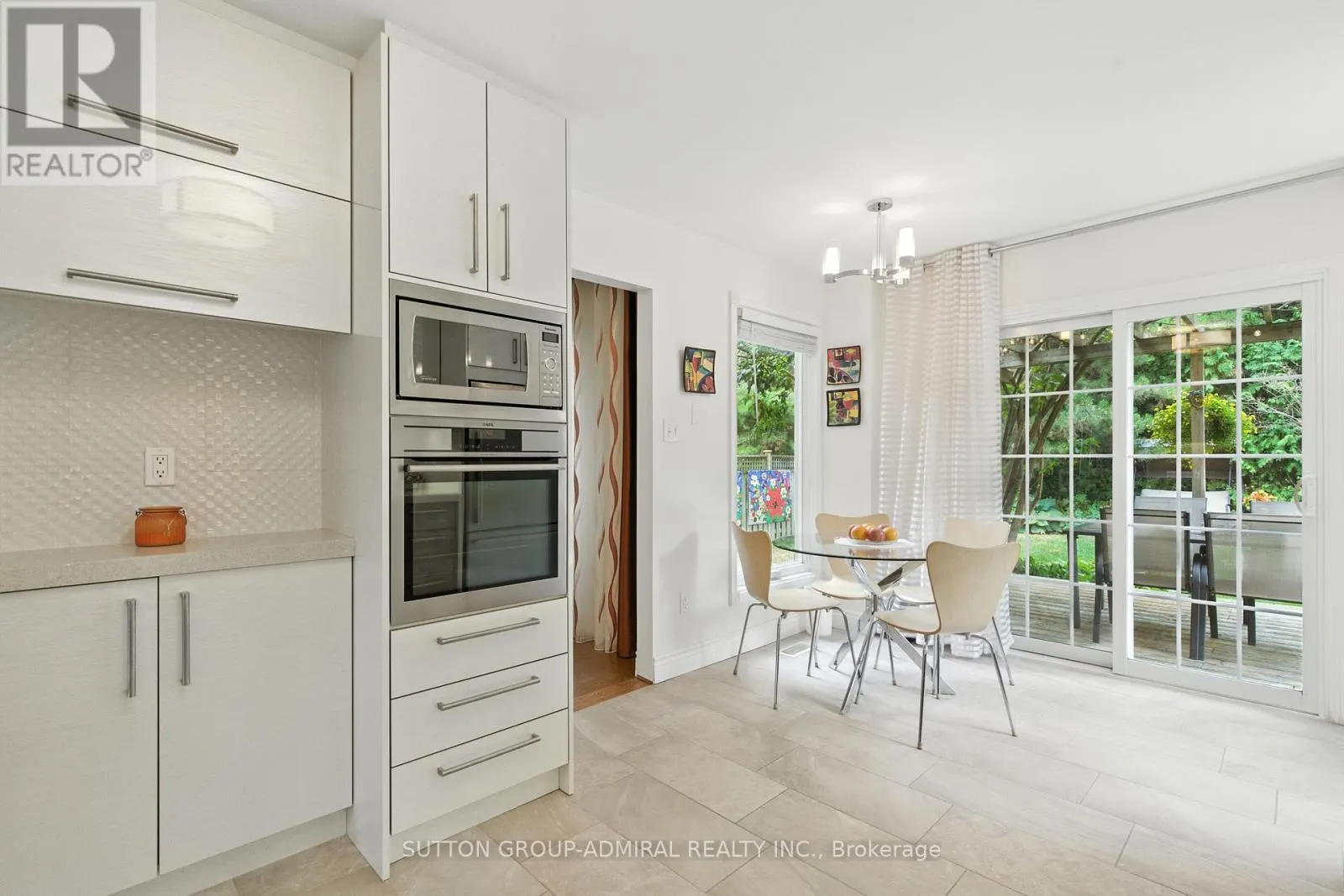 4 MAIR COURT