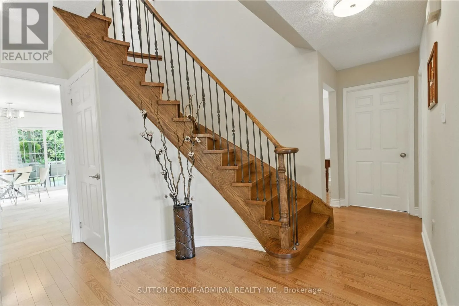 4 MAIR COURT