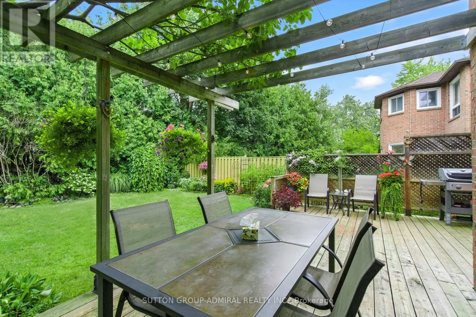 4 MAIR COURT