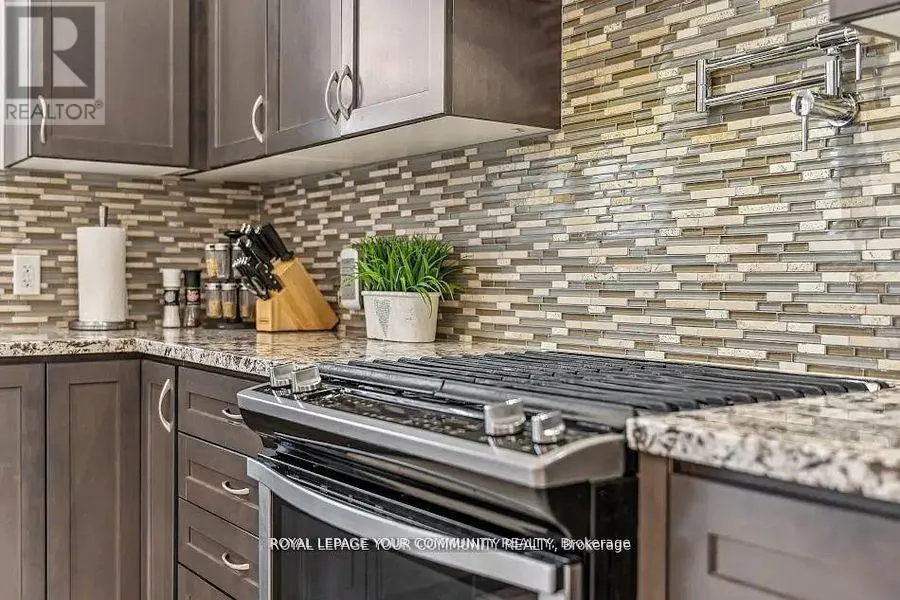 54 PRAIRIE GRASS CRESCENT