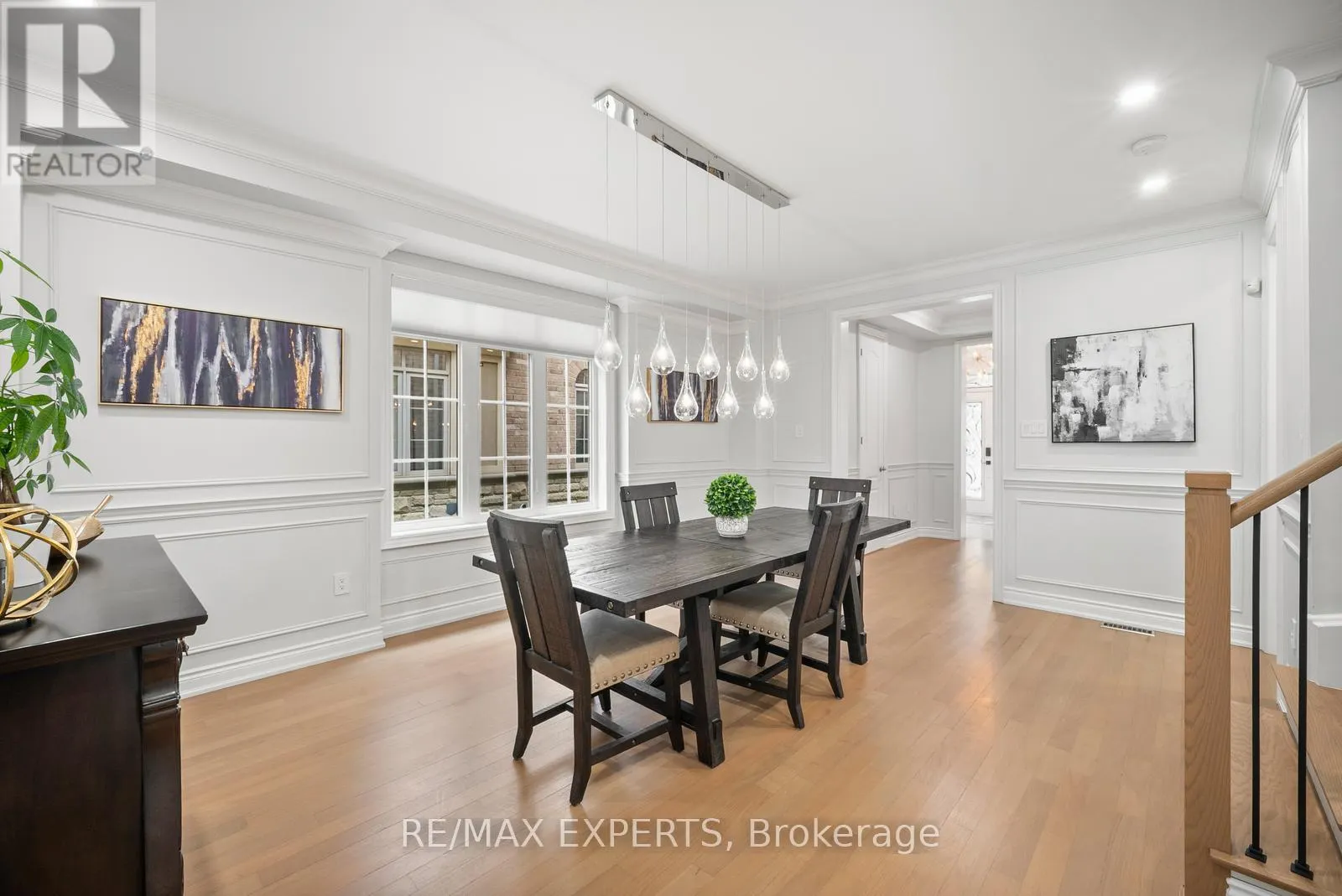 24 SEDGEWICK PLACE