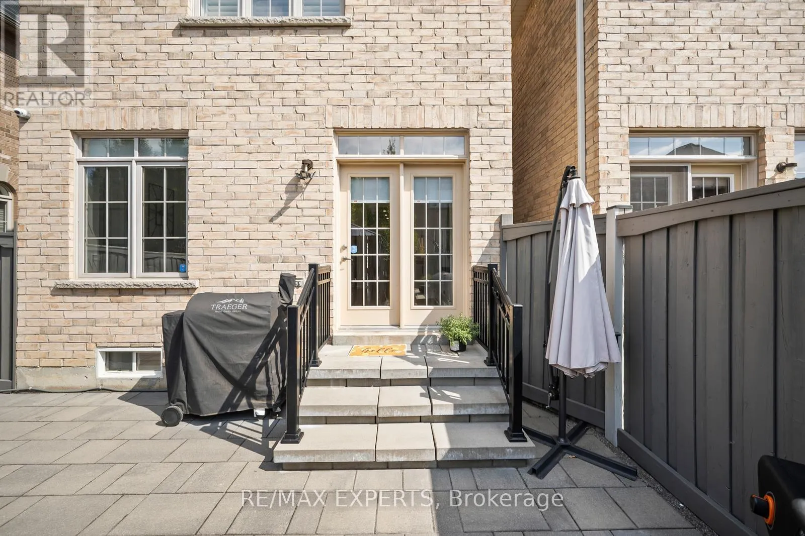 24 SEDGEWICK PLACE