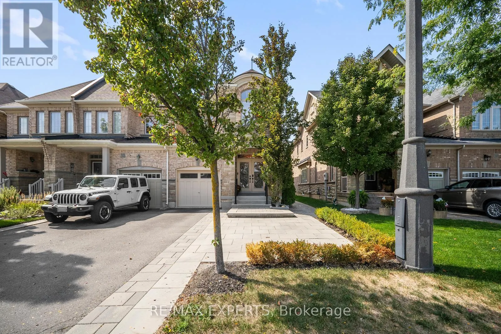 24 SEDGEWICK PLACE