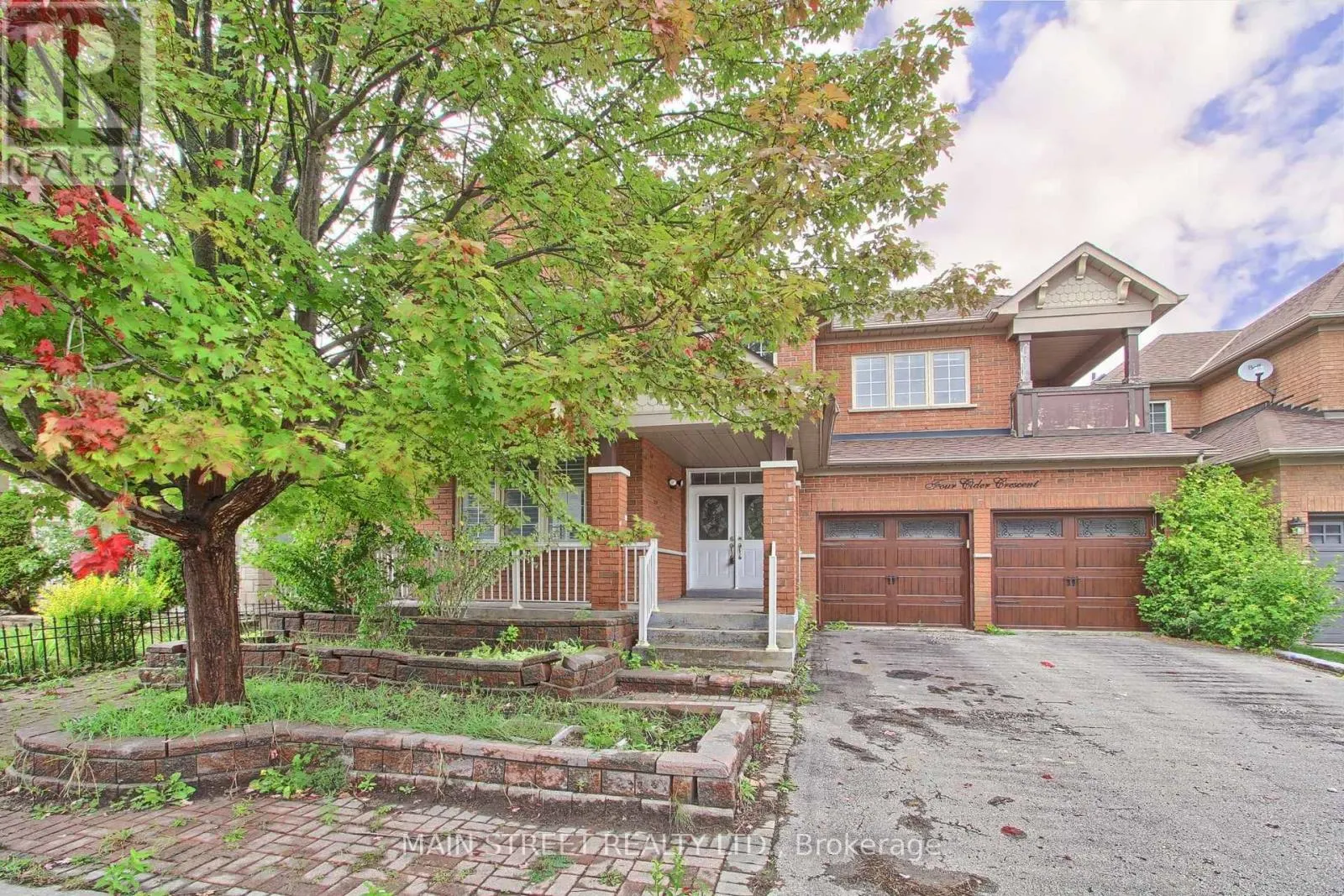 4 CIDER CRESCENT CRESCENT