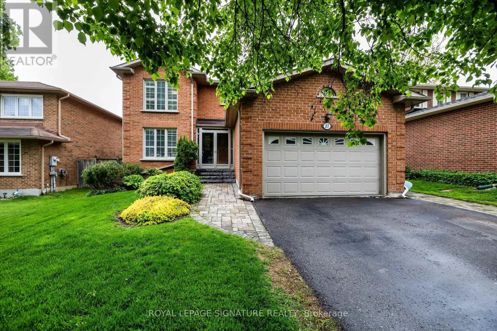 27 TWELVE OAKS DRIVE