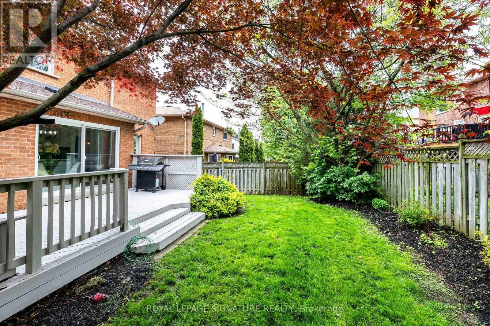 27 TWELVE OAKS DRIVE