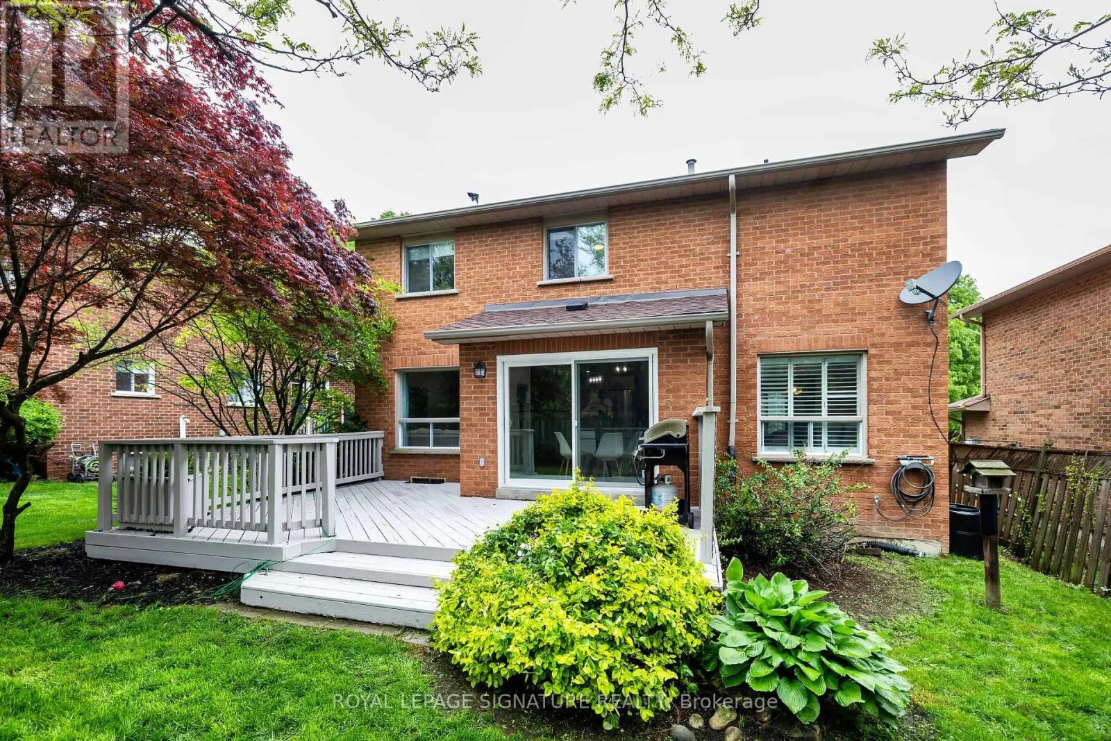 27 TWELVE OAKS DRIVE