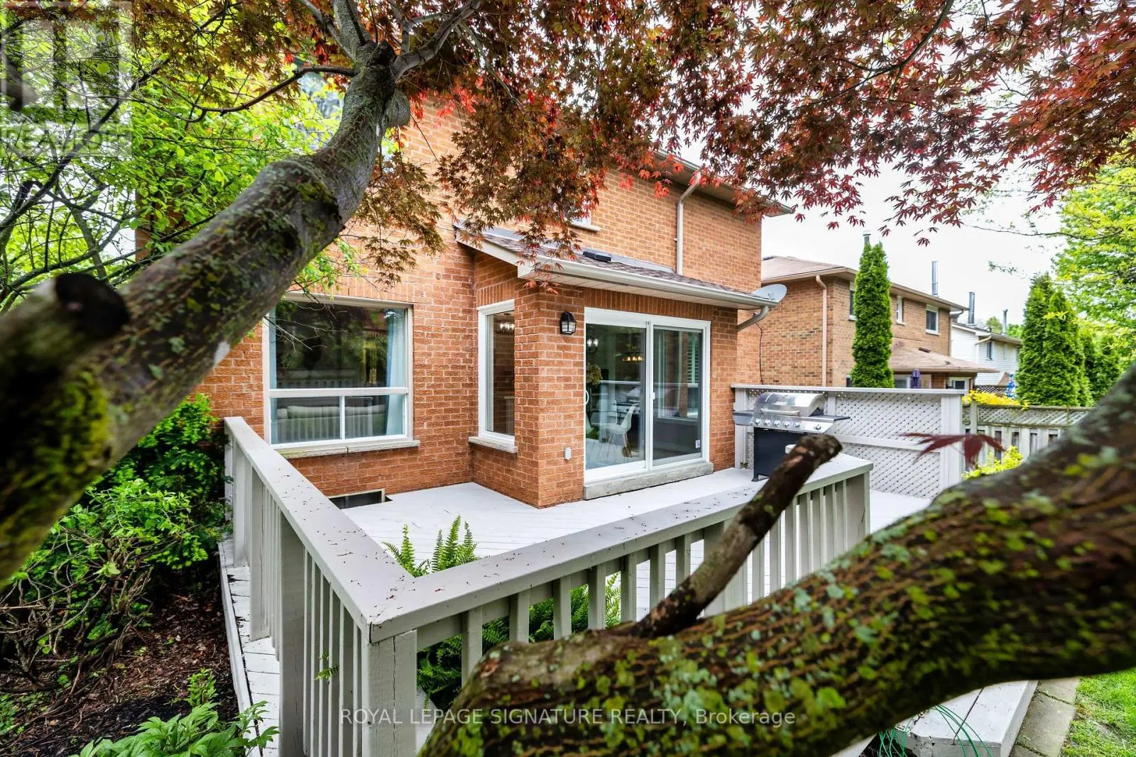 27 TWELVE OAKS DRIVE