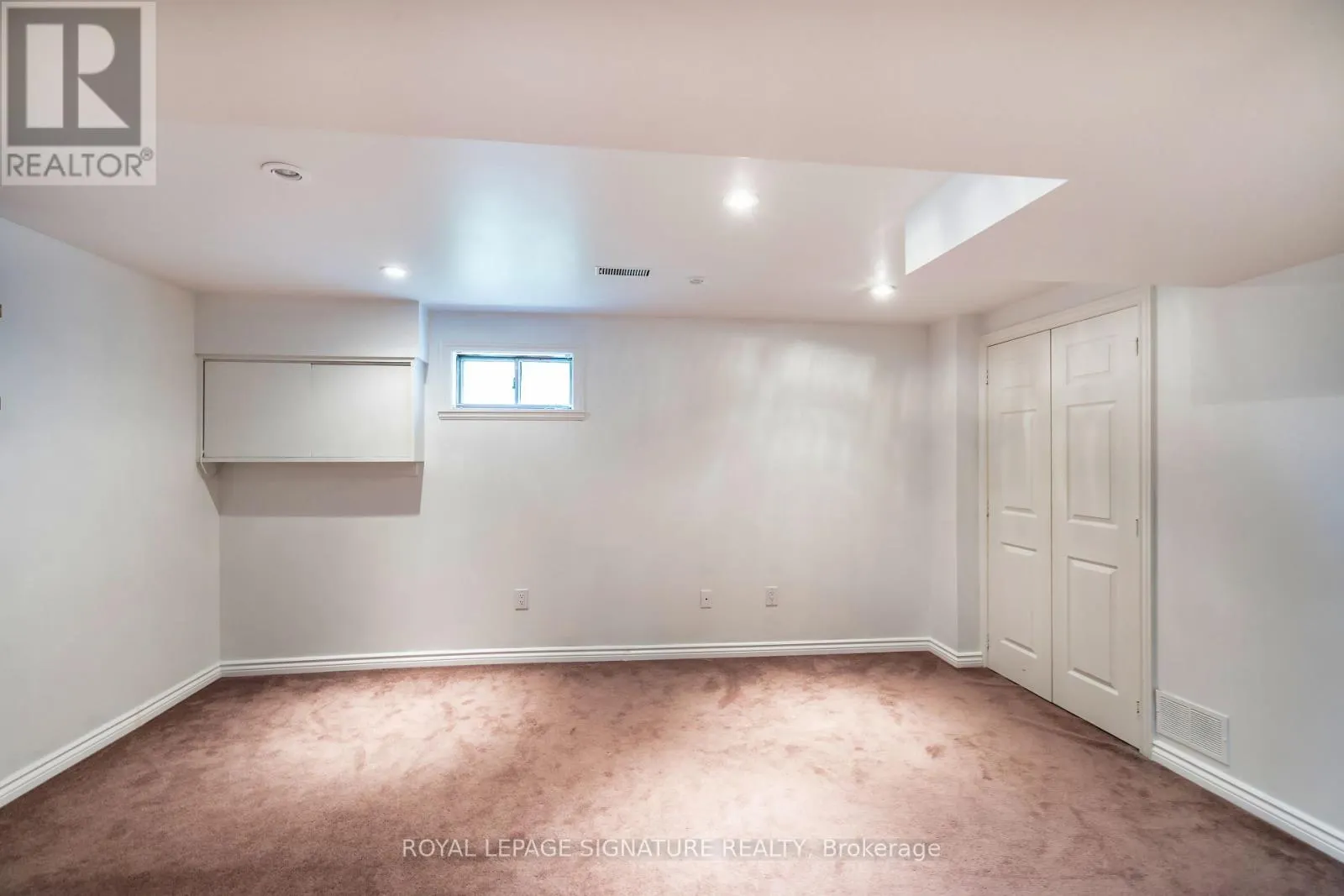 27 TWELVE OAKS DRIVE