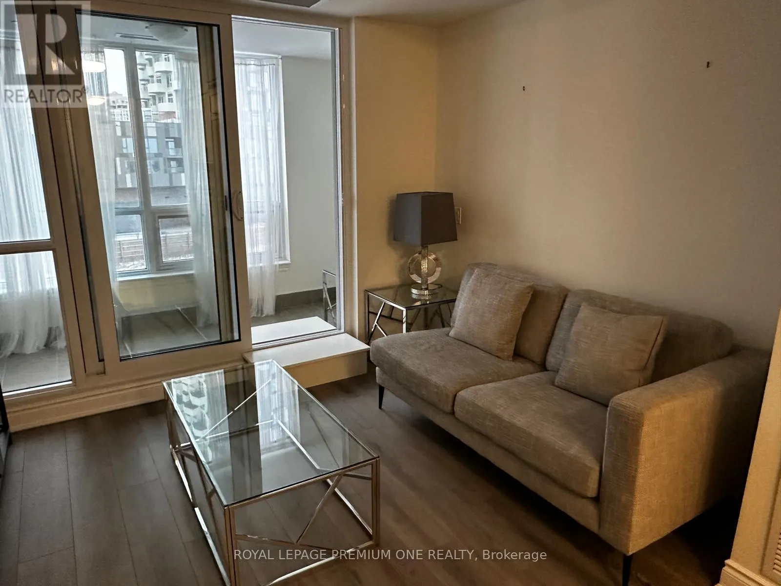 402 - 9085 JANE STREET