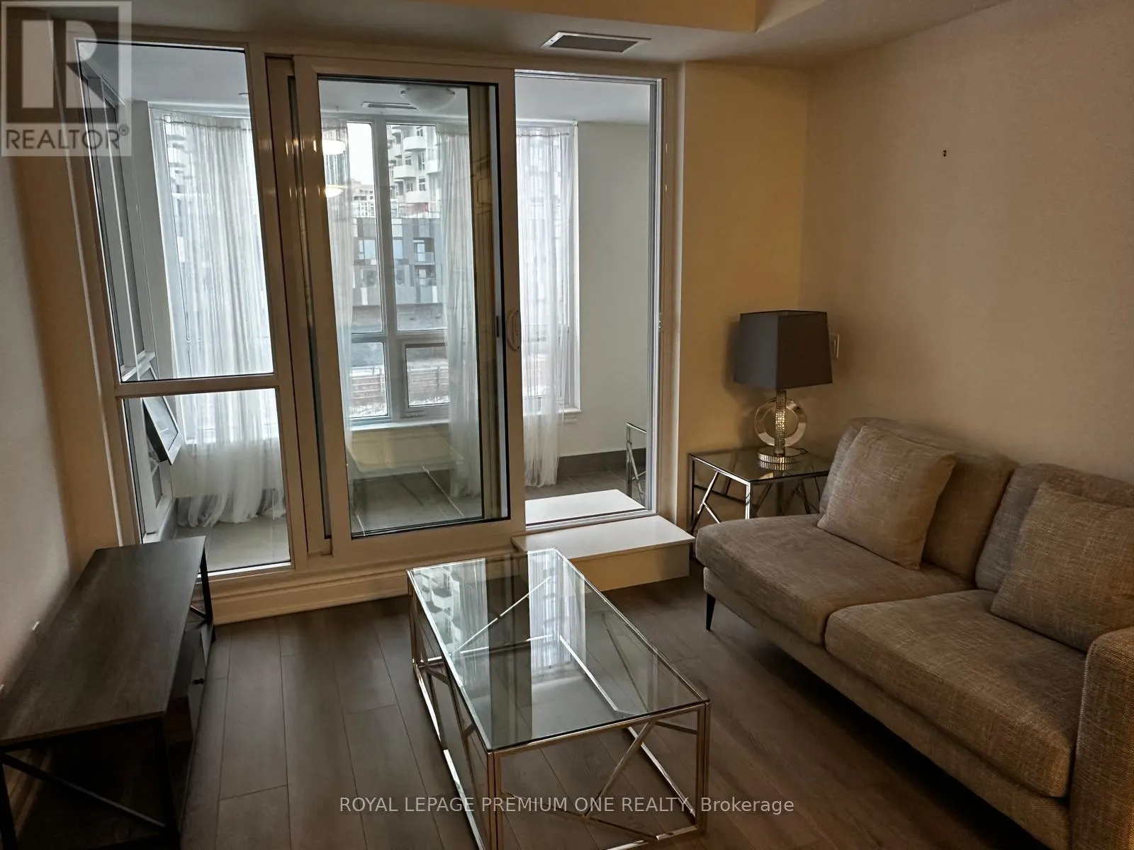 402 - 9085 JANE STREET
