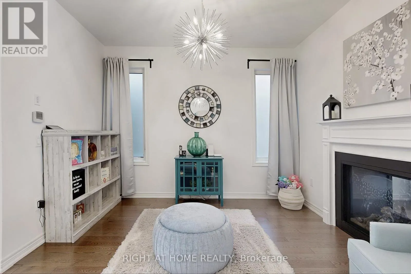 15 FOREST EDGE CRESCENT