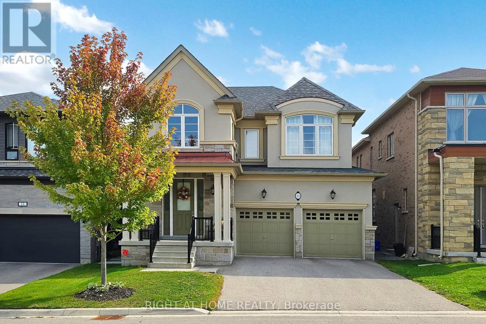 15 FOREST EDGE CRESCENT