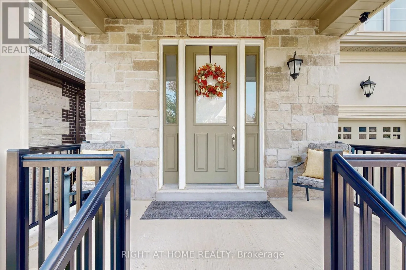 15 FOREST EDGE CRESCENT