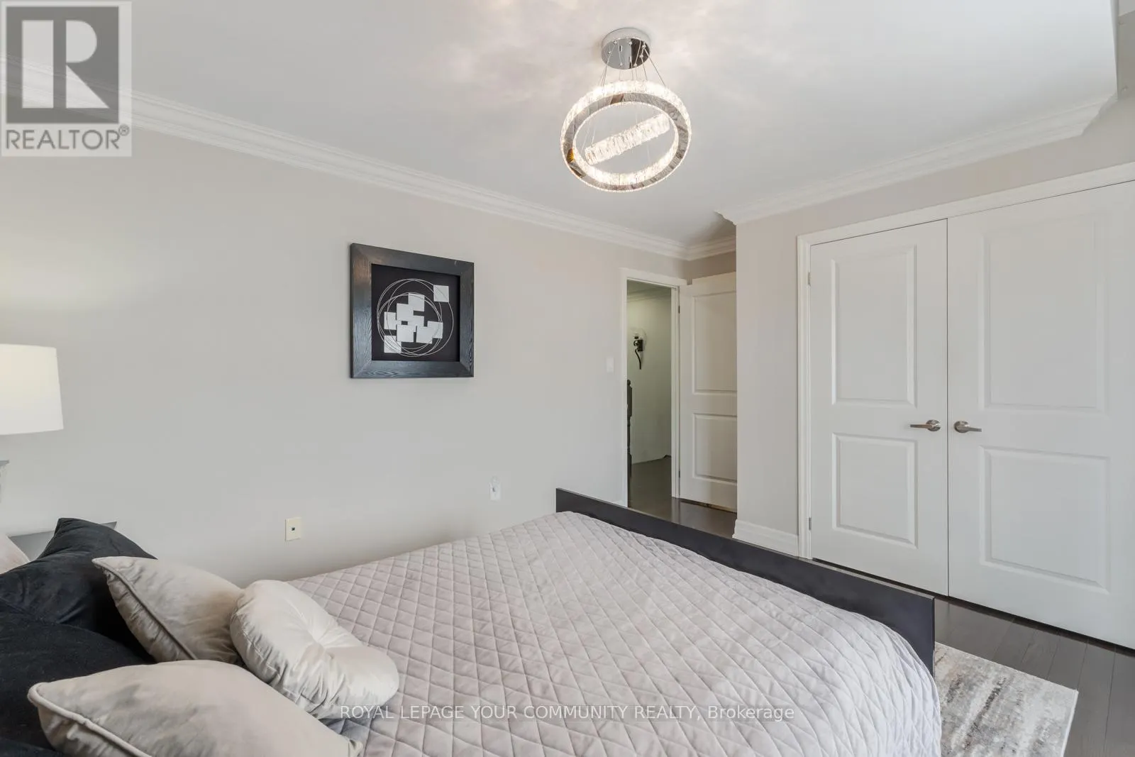 1 TERRY VIEW CRESCENT