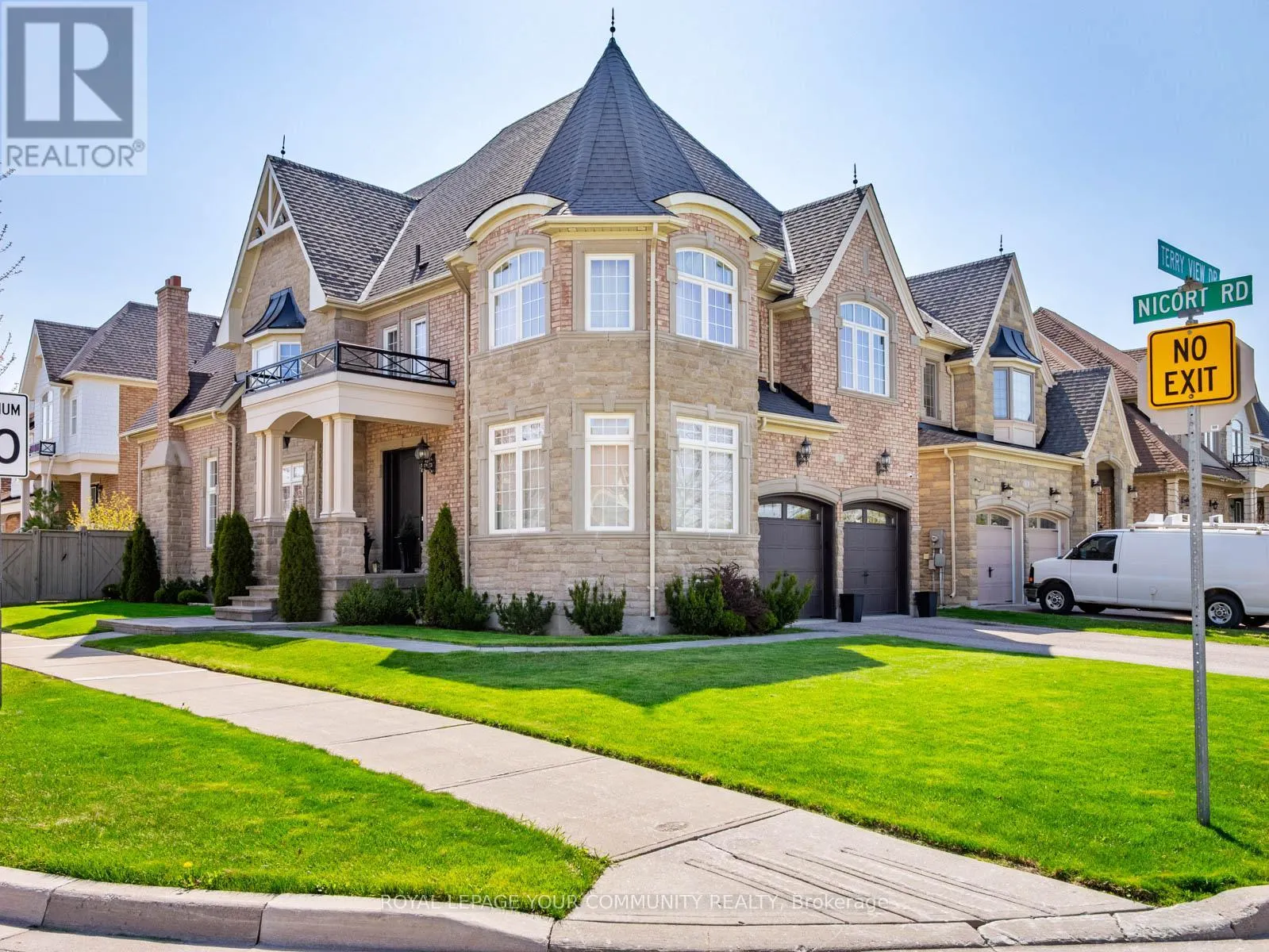 1 TERRY VIEW CRESCENT