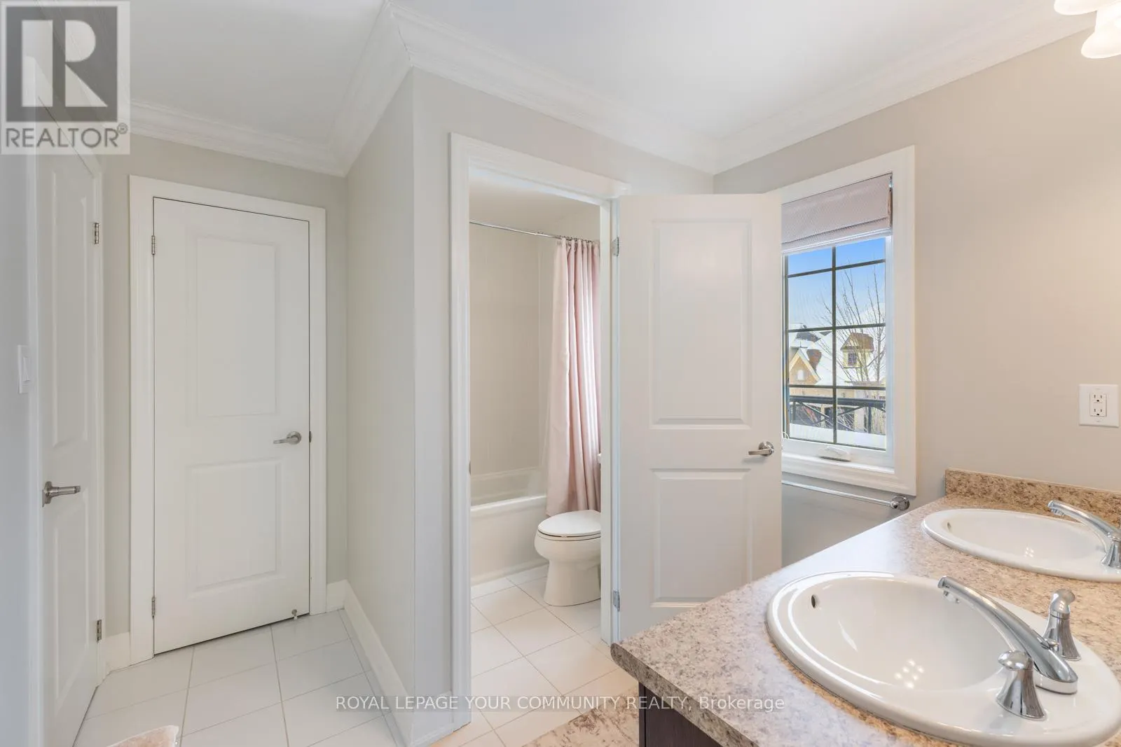 1 TERRY VIEW CRESCENT