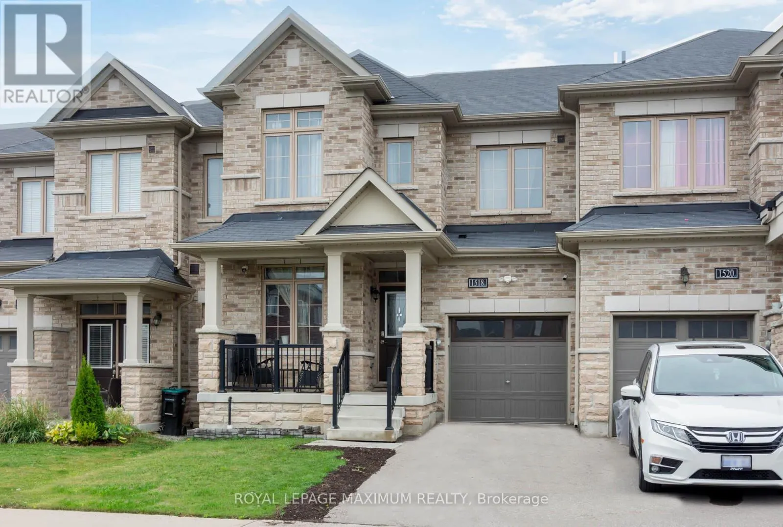 1518 FARROW CRESCENT