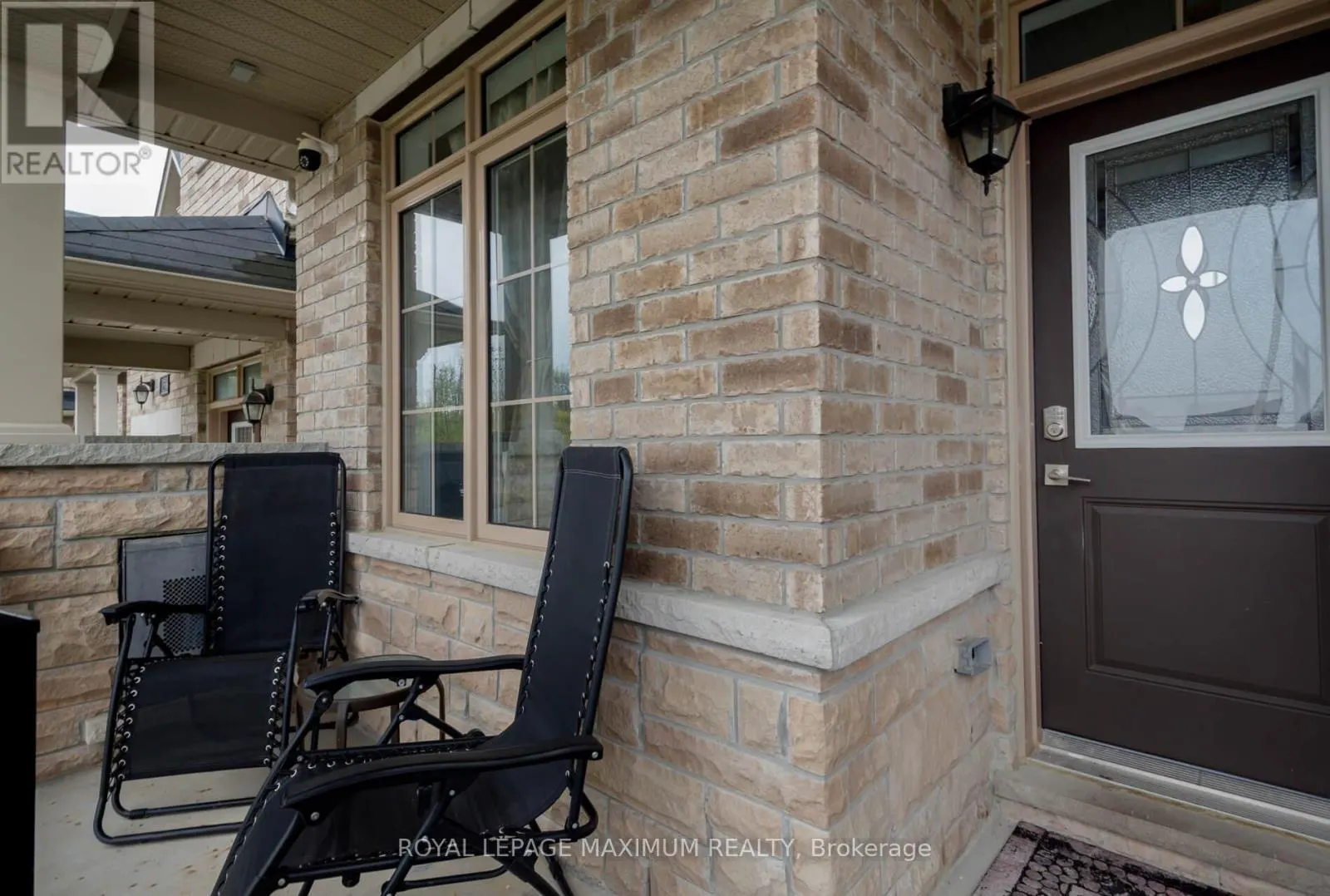 1518 FARROW CRESCENT
