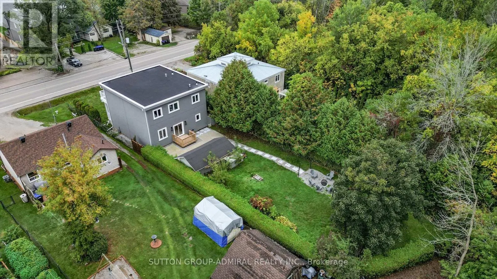 1372 MAPLE ROAD
