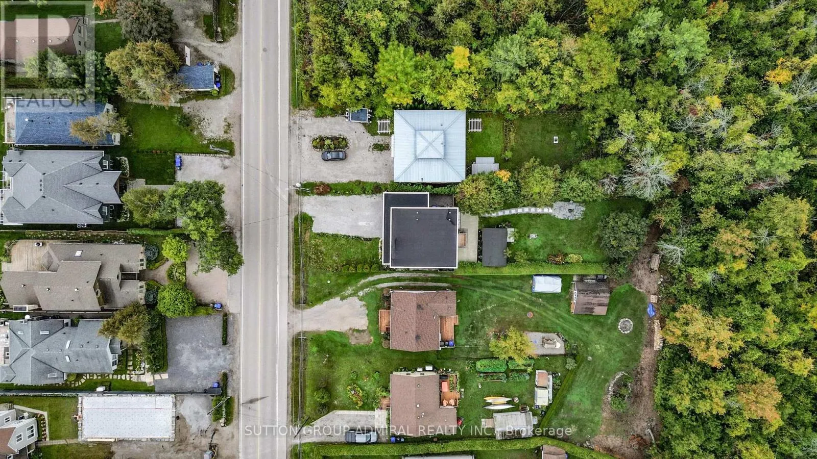 1372 MAPLE ROAD