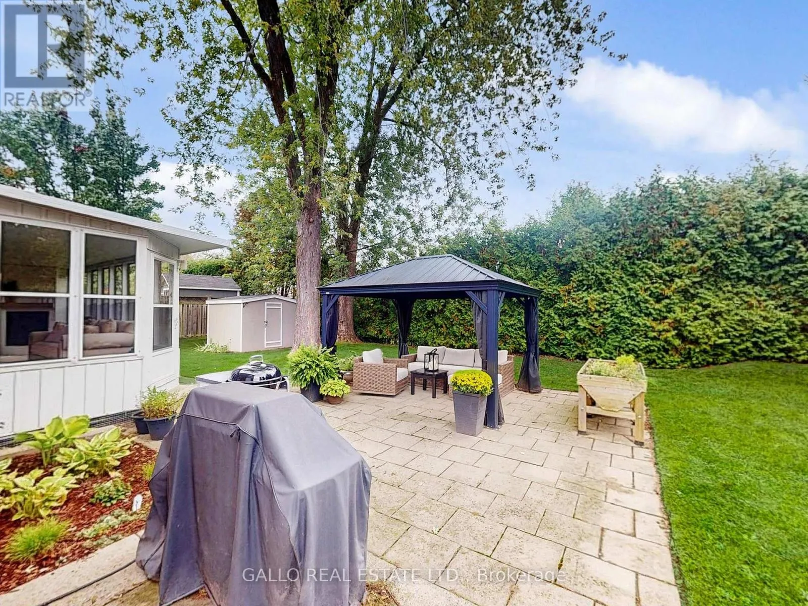 17 SIR CARADOC PLACE