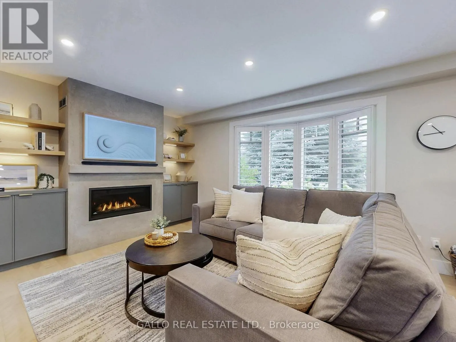 17 SIR CARADOC PLACE